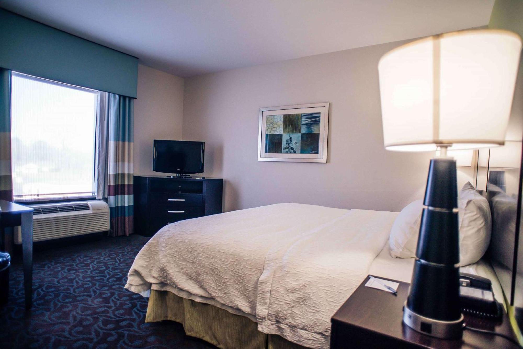 Hampton Inn - Monticello Экстерьер фото