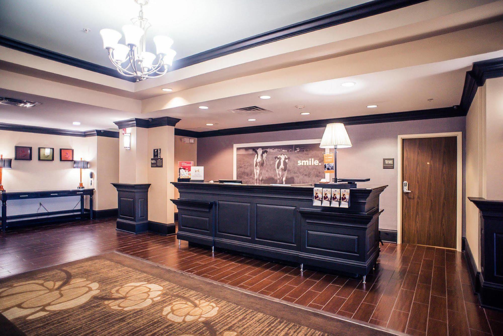 Hampton Inn - Monticello Экстерьер фото